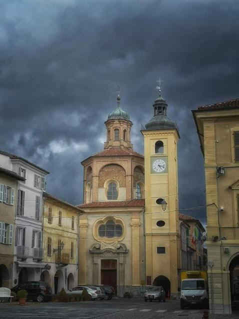 Astixio Villa San Damiano d'Asti Bagian luar foto